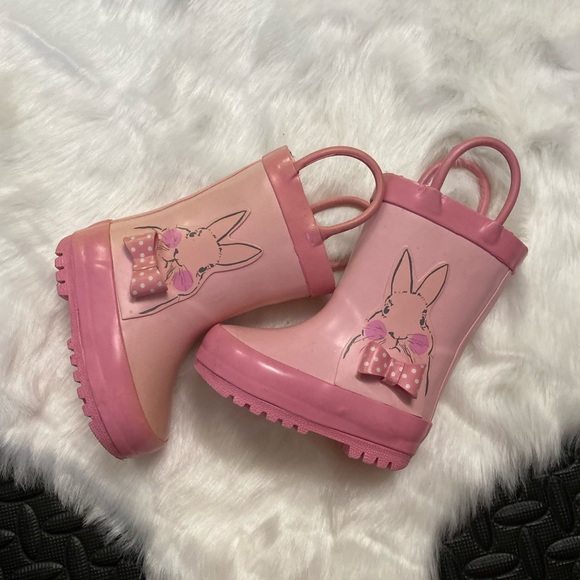 Pink rain boots - Picture 3 of 3